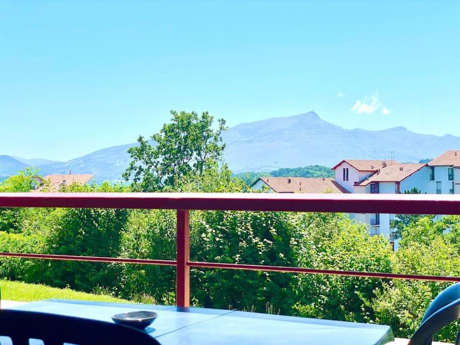 Apartamento Caporizon-Baillenia-T1 Vue Montagne - Piscine St Jean De Luz San Juan de Luz Exterior foto