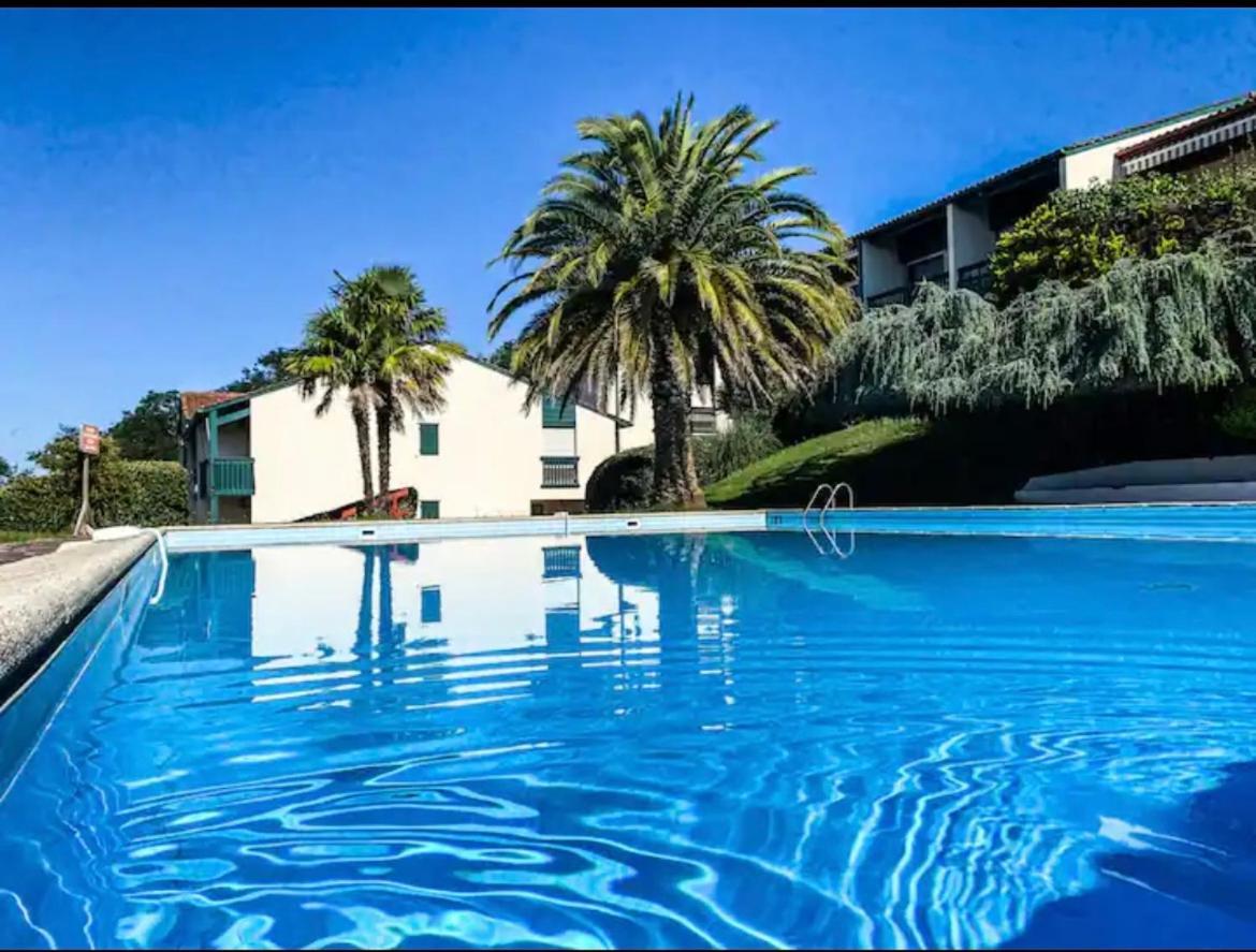 Apartamento Caporizon-Baillenia-T1 Vue Montagne - Piscine St Jean De Luz San Juan de Luz Exterior foto